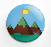 Um botton circular com montanhas estilizadas com picos verdes, uma bandeira amarela no topo da mais alta, um céu azul acima e grama na base, simbolizando as ações de trilhas para promover a saúde ao ar livre.